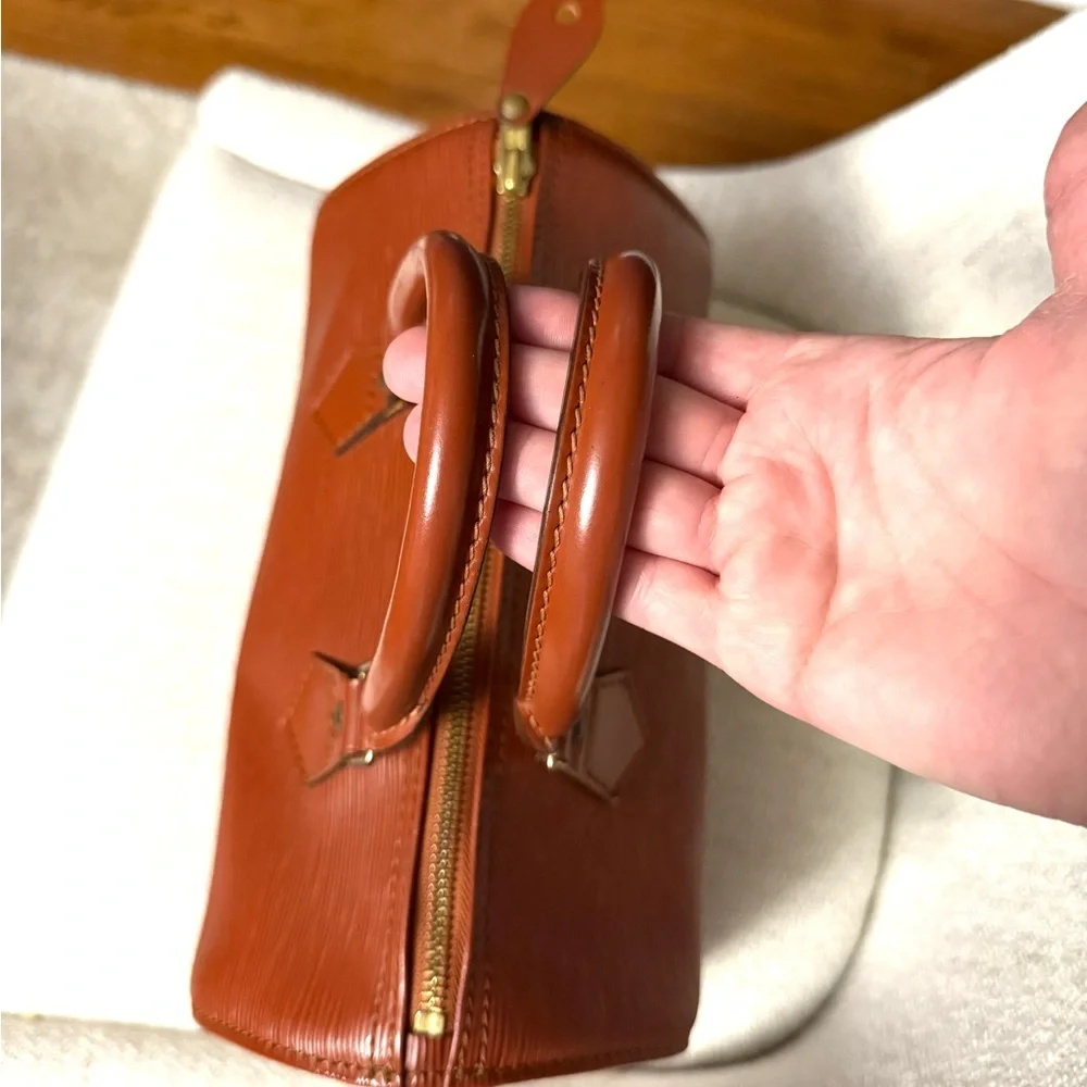 Authentic Louis Vuitton Kenya Speedy 25 bag brown Epi leather M43013
